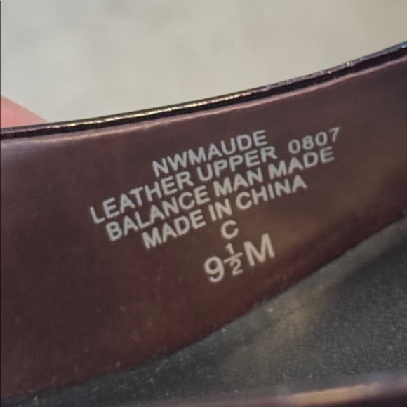 Nine West Burgundy Patent Leather Peeptoe Slingback Heels 9.5 - Picture 4 of 5